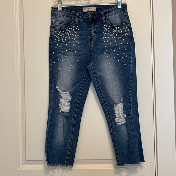 Angels Kiss Denim - Angels Kiss Juniors Mid-Rise Pearl studded Crop Jeans Juniors size 7